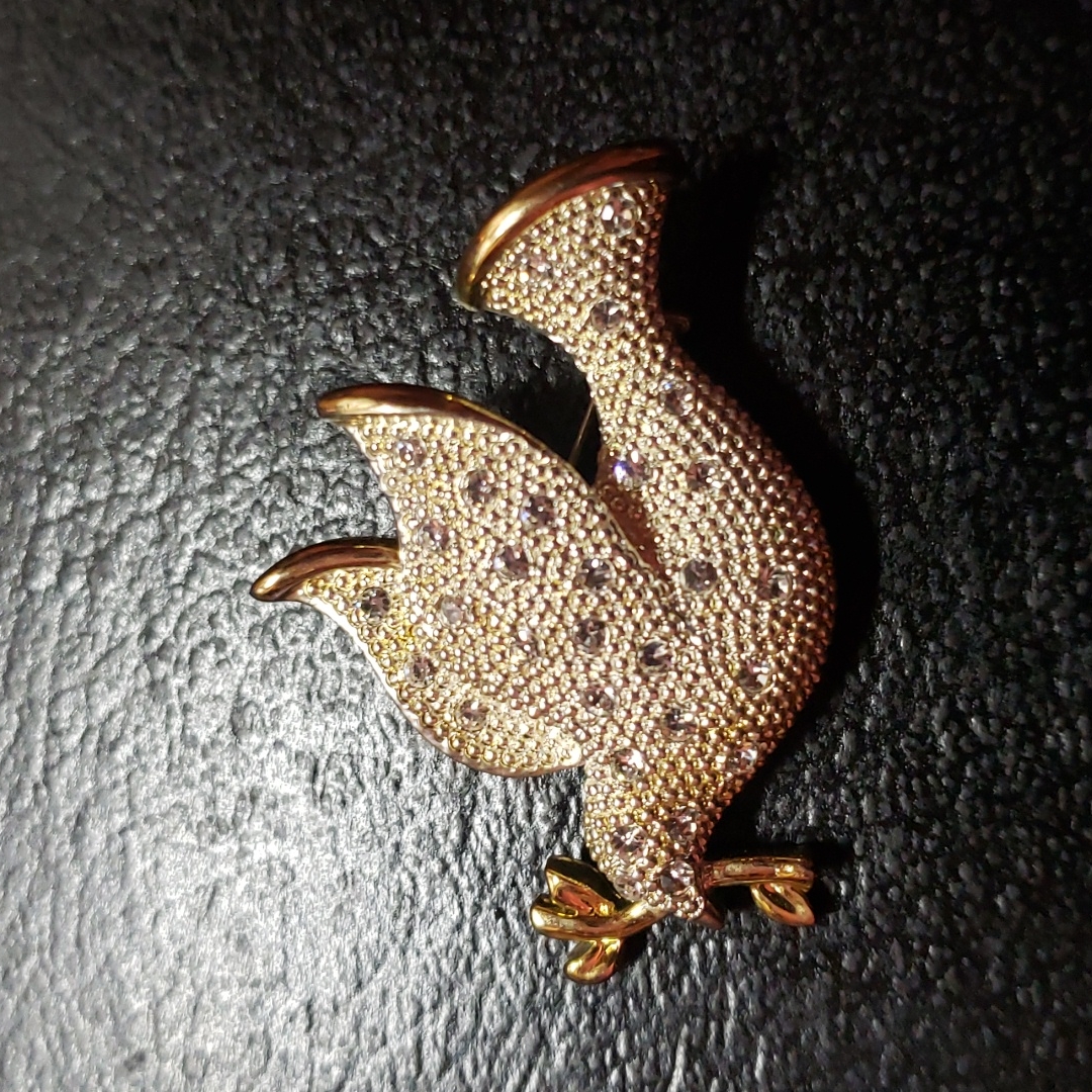 Vintage Vtg Dove Brooch
